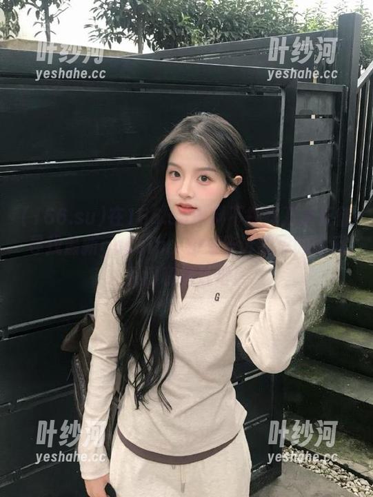 166.su 在166.su黑料不打烊万篇长征寻找最新gossip,快来告诉我你的吃瓜入口和地址吧!