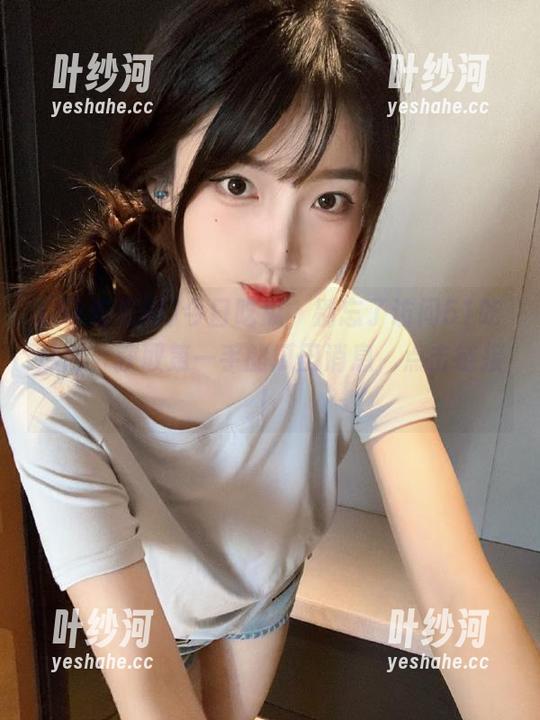 51吃瓜网 今日吃瓜,别忘了访问51吃瓜网,获取第一手的瓜田消息,点击链接!