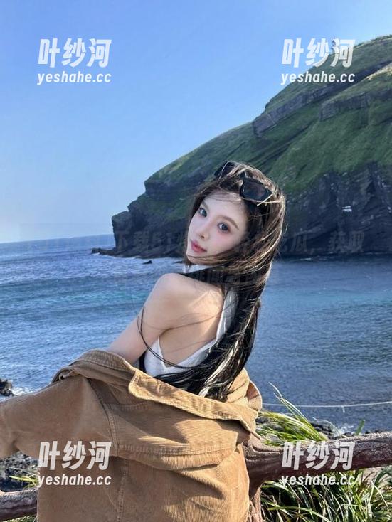 下载51爆料，轻松吃瓜，获取最新明星绯闻与内幕