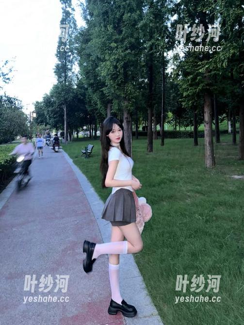 91黑料 91黑料吃瓜苹果版如何引领潮流?揭秘最新娱乐圈动态!