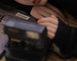 下载苹果版www.hl155.ccm，和好友一起探讨那些让人哭笑不得的吃瓜事件！