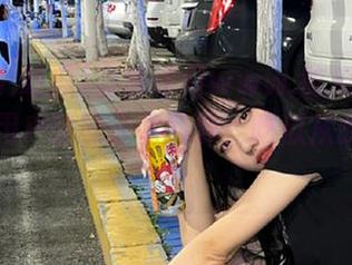 立刻访问www.吃瓜网页版，安卓用户轻松分享八卦，吃瓜从此无障碍！