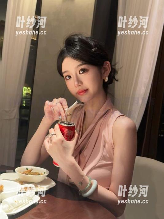 www.黑料 最新更新!www.黑料发布吃瓜动态,娱乐圈内幕大揭秘