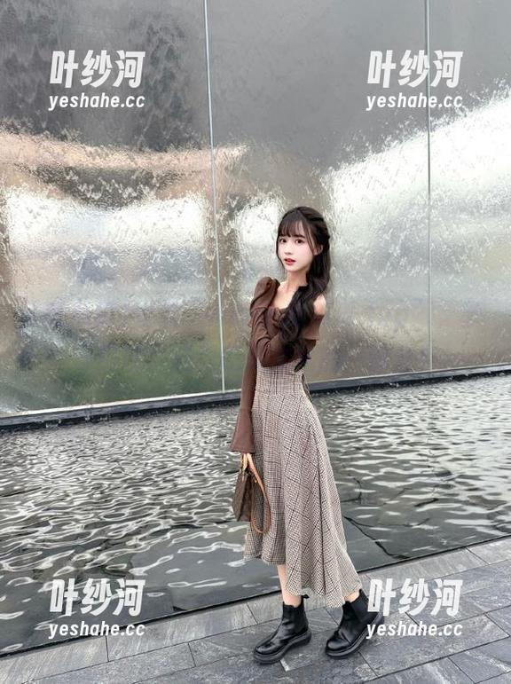 登录“www.吃瓜瓜.top”，参与热议，成为吃瓜文化的一部分！