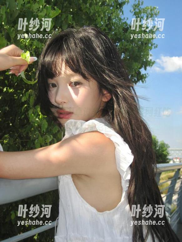 使用安卓设备，畅游抖音网红吃瓜网的精彩世界