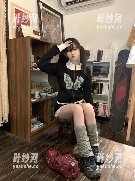 国产吃瓜 在国产吃瓜黑料一区二区中观看,揭露动漫游戏的隐藏乐趣
