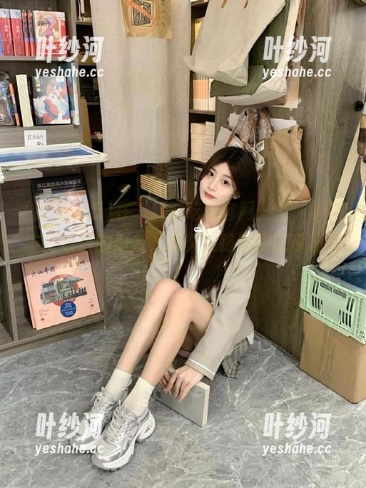 在“我要吃瓜官网”上，结识志同道合的瓜友，永久线路畅聊吃瓜趣事！