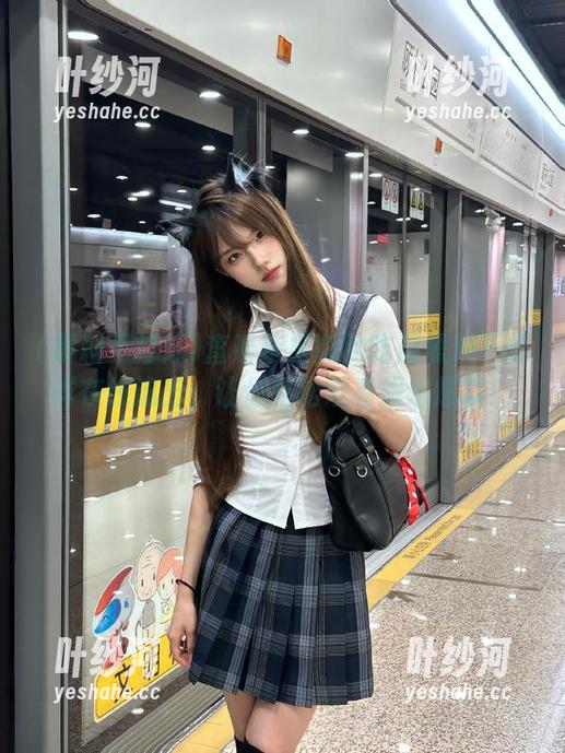 查看苹果版的吃瓜黑料不打烊在线流出，让你轻松观看娱乐爆料！
