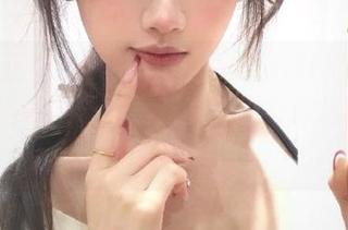 黑料正能量zzzttt传送门app：揭秘娱乐圈黑料的真相与背后的正能量传递