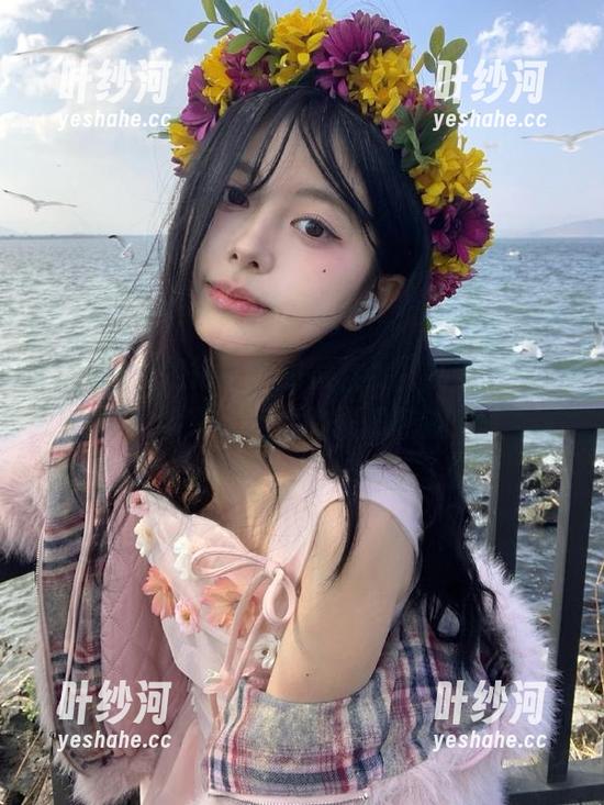 黑料社 值得收藏的黑料社网站,下载后尽情享受抓取的娱乐花边!