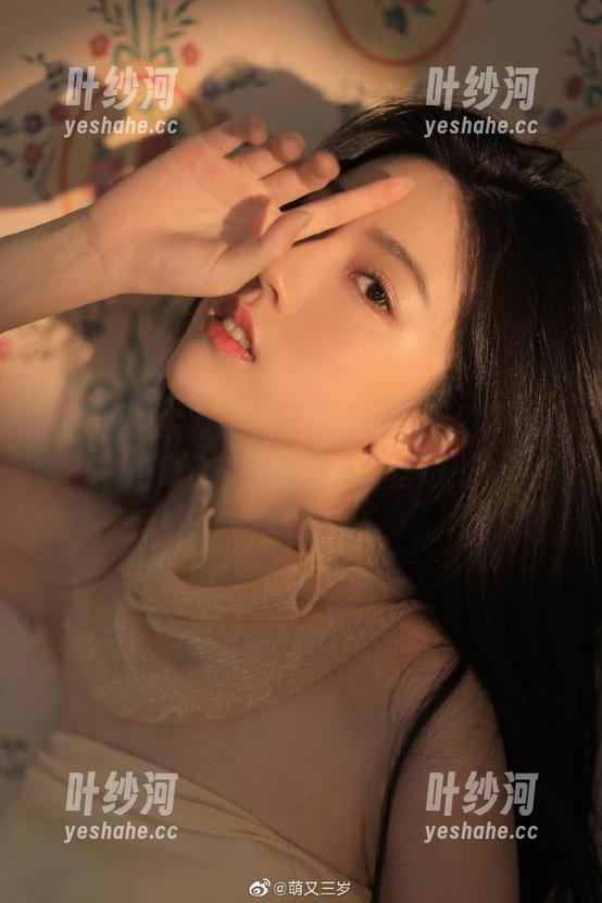 黑料网 全新黑料网在线app上线,传送门助你轻松获取八卦信息!